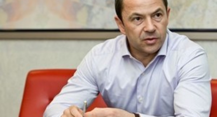 Тигипко раскритиковал Тимошенко за плохую борьбу с кризисом