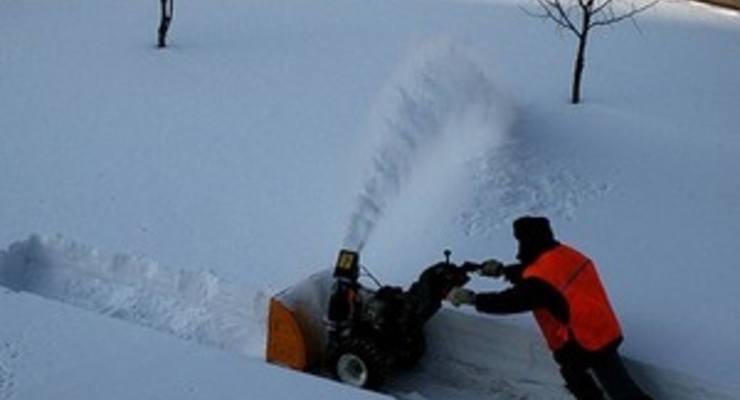 Киевляне отсудили у ЖЭКов за неубранный снег 3 миллиона гривен