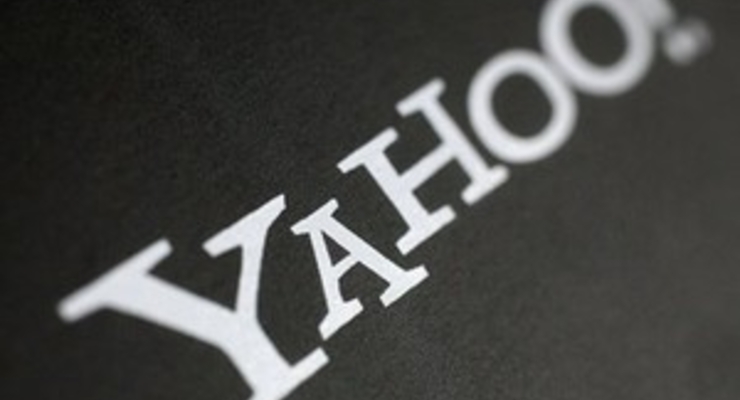Директор Yahoo подал в отставку