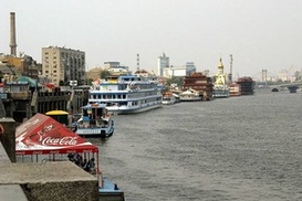 В столице закрыли 16 ресторанов и гостиниц на берегу Днепра