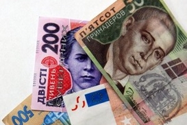 Курс гривны на межбанке продолжает расти