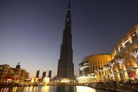 Самое высокое здание мира закрыто на реконструкцию (фото)