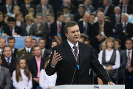 Россия не спешит поздравлять Януковича