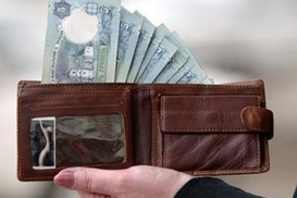 Курсы обмена наличных валют в 11 крупнейших банках Украины (на 10:30 09.02.2010)