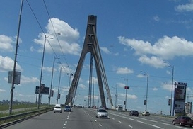 В Киеве заморозили строительство мостов