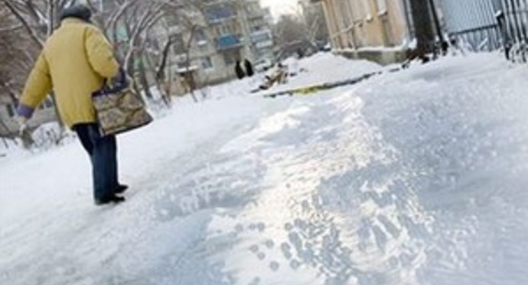 Киевляне подают в суды на ЖЭКи за поломанные конечности