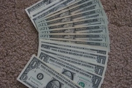 Курсы обмена наличных валют в 11 крупнейших банках Украины (на 10:30 01.02.2010)