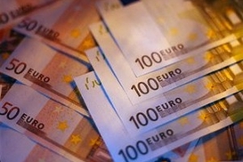 Курсы обмена наличных валют в 11 крупнейших банках Украины (на 15:30 01.02.2010)