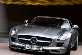 Mercedes начал серийный выпуск нового суперкара (ФОТО)