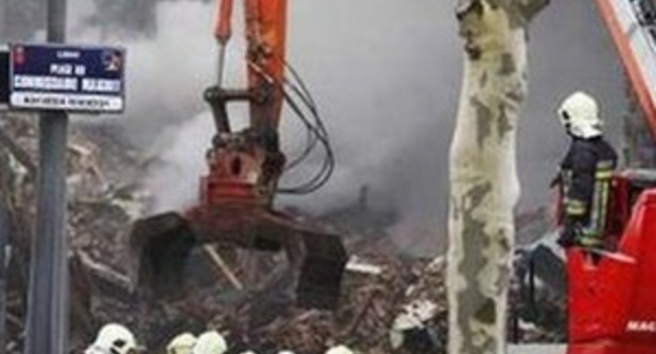 Из-под завалов разрушенного в Льеже дома извлекли тела семи человек (фото)