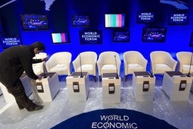 Политики и экономисты в Давосе решают, что будет с миром в 2010 году