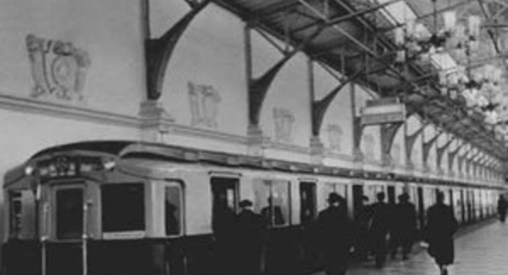 Киевский метрополитен собирает старые фотографии