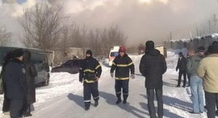 В результате пожара  на Луганском гофротарном комбинате погибли два человека