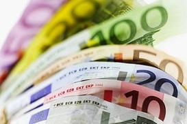 Курсы обмена наличных валют в 12 крупнейших банках Украины (на 15:30 20.01.2010)