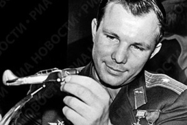 Россияне назвали главного кумира ХХ века (фото)