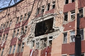 Под завалами больницы в Луганске найдены тела 16 погибших