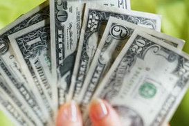 НБУ просит банки предоставить информацию по судебным делам по кредитам за 2009 год