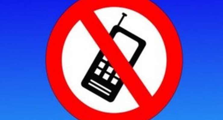 В феврале операторы отключат 100 тысяч «серых» мобильных телефонов