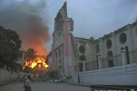 Землетрясение на Гаити: Под обломками отеля находятся сотни туристов (фото)