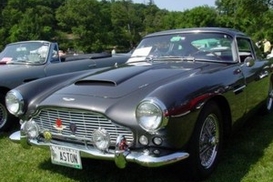 Легендарный Aston Martin продадут на аукционе (ФОТО)