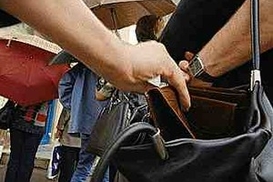 В столице резко возросло число карманных краж