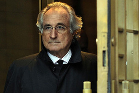 Финансового махинатора Мэдоффа избили в тюрьме