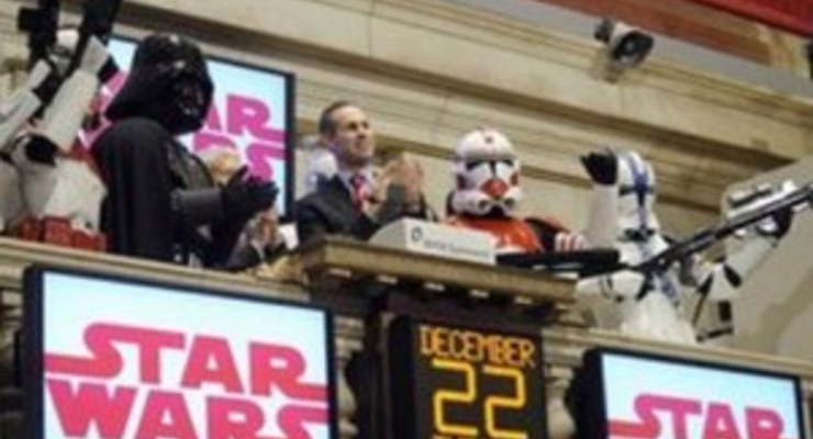 Сессию Нью-Йоркской фондовой биржи открыл Дарт Вейдер (фото)