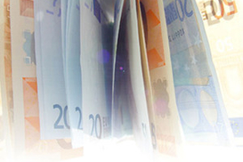 Евро на межбанке продолжает дешеветь (на 11:24)