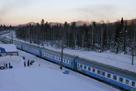 Из-за сильных снегопадов в Украине опаздывают поезда