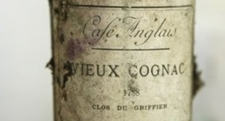 Бутылку коньяка 1788 года продали за 37 тысяч долларов (фото)