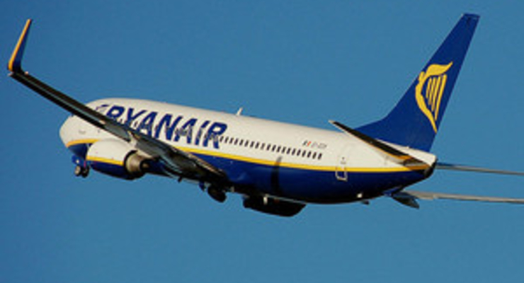 Ryanair заставит пассажиров платить за пользование туалетом на борту