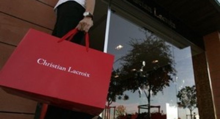 Дом моды Christian Lacroix перестанет производить дизайнерскую одежду