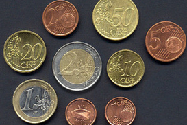 Курсы обмена наличных валют в 12 крупнейших банках Украины (на 10:30 27.11.2009)