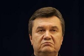 Диплом Януковича хотят проверить