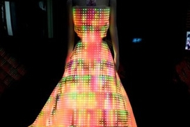 Британские дизайнеры создали платье из светодиодов (ФОТО)