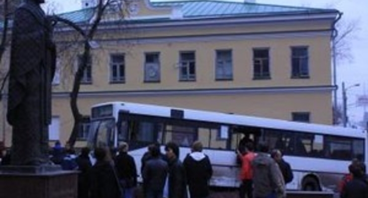 В России автобус без тормозов протаранил 20 автомобилей (ФОТО)