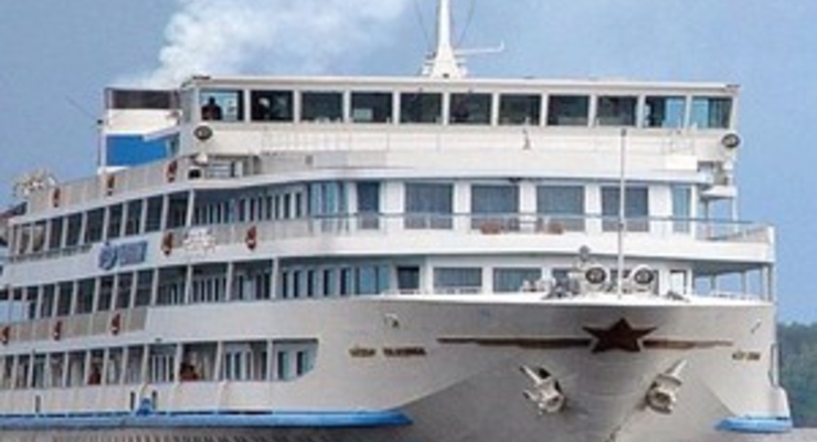 В ОАЭ арестовали судно с украинцами на борту