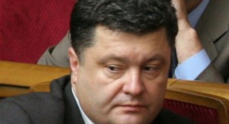 Порошенко планирует совмещать должности главы МИД и главы совета НБУ