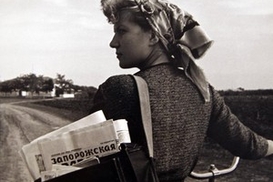 Тимошенко повысила зарплату почтальонам на 50%