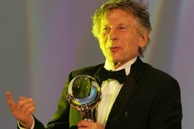 Полански не выпустят под залог