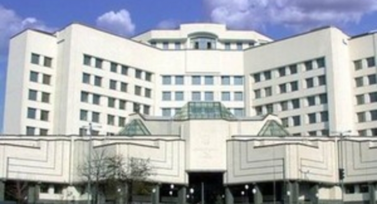 Свидетелям разрешили пользоваться услугами адвоката (решение КС)