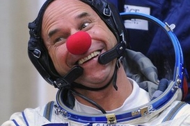 Циркач-миллиардер из Канады стал седьмым космическим туристом (ФОТО)