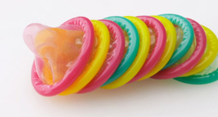 В Украине остановлено производство презервативов