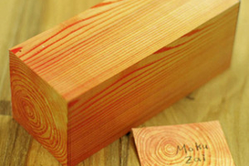 Дизайнеры создали блокнот в виде бруска дерева (фото)