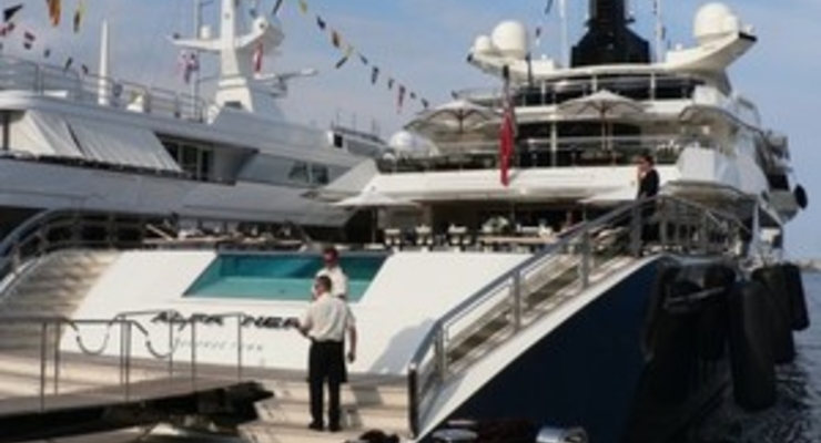 Компания Nuvolari & Lenard выставила на продажу суперяхту за 190 миллионов долларов (ФОТО)