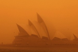 В Австралии песчаная буря: ФОТО апокалиптической погоды