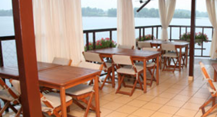 Дебют месяца: "Мураками" -- у Золотых ворот