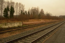Поезд Трускавец-Киев столкнулся с автомобилем