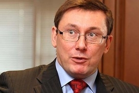 Луценко недоволен тем, что лишь у одного из 10 пьяных водителей отбирают права