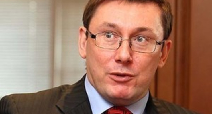 Луценко недоволен тем, что лишь у одного из 10 пьяных водителей отбирают права
